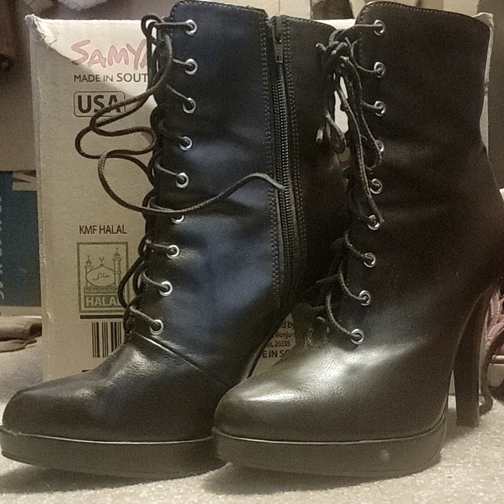 Over ankle heel boots